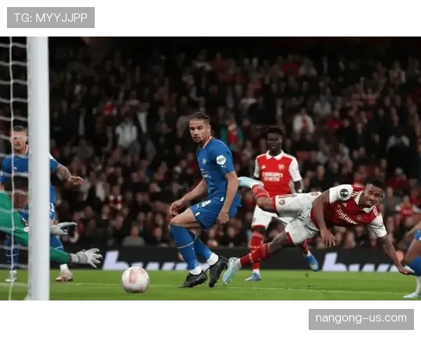 拜仁防守体系漏洞频出，关键阶段球队稳定性已面临考验